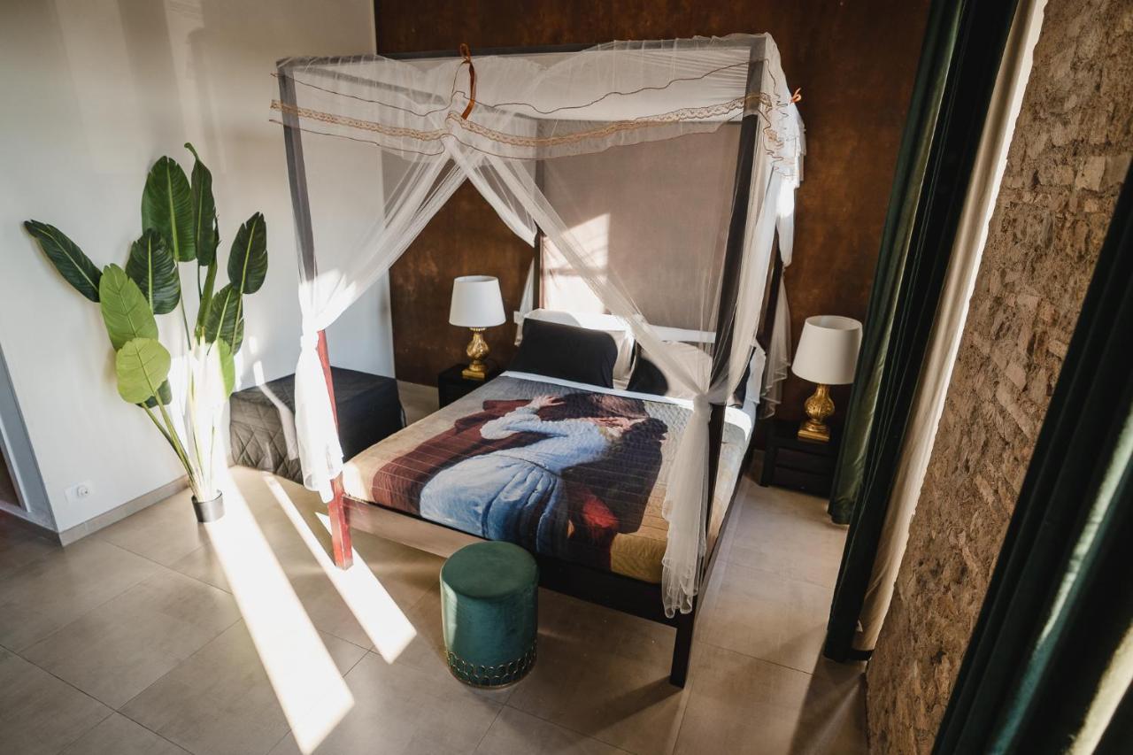 Le Boutique Luxury Rooms Diffused In Historic Center 피우미치노 외부 사진