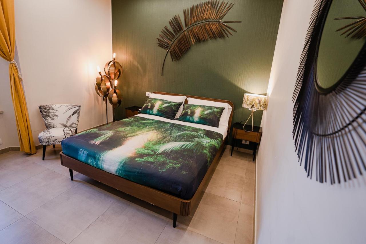 Le Boutique Luxury Rooms Diffused In Historic Center 피우미치노 외부 사진