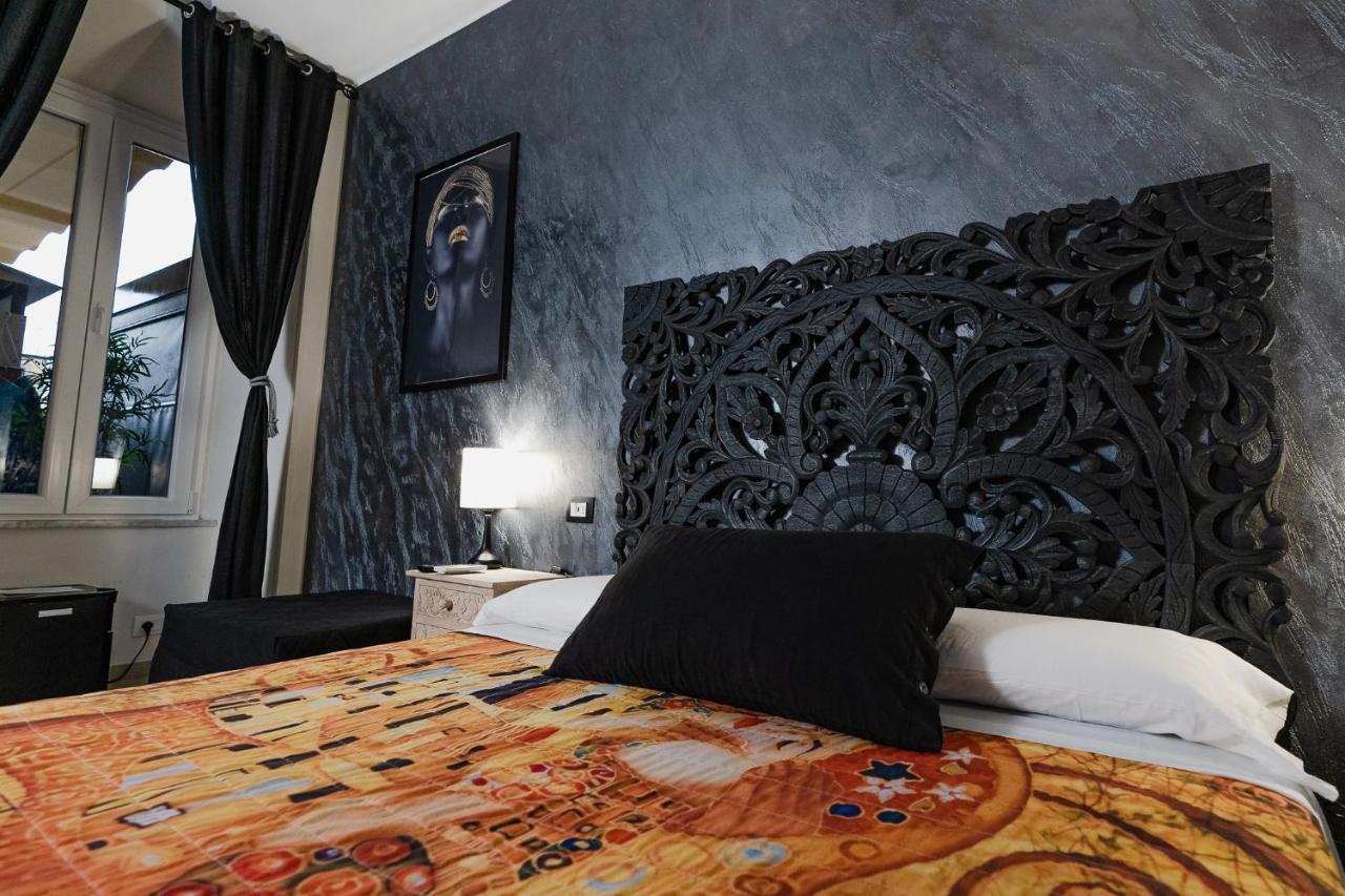 Le Boutique Luxury Rooms Diffused In Historic Center 피우미치노 외부 사진