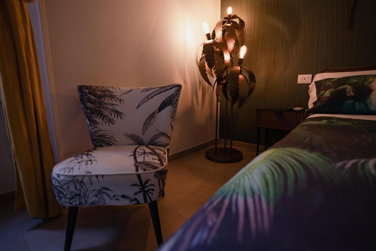 Le Boutique Luxury Rooms Diffused In Historic Center 피우미치노 외부 사진