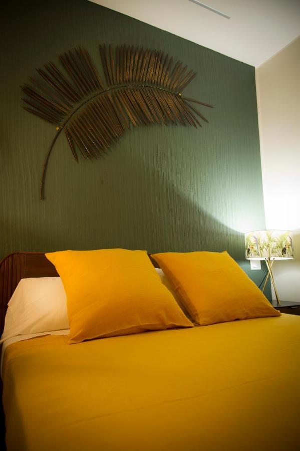 Le Boutique Luxury Rooms Diffused In Historic Center 피우미치노 외부 사진