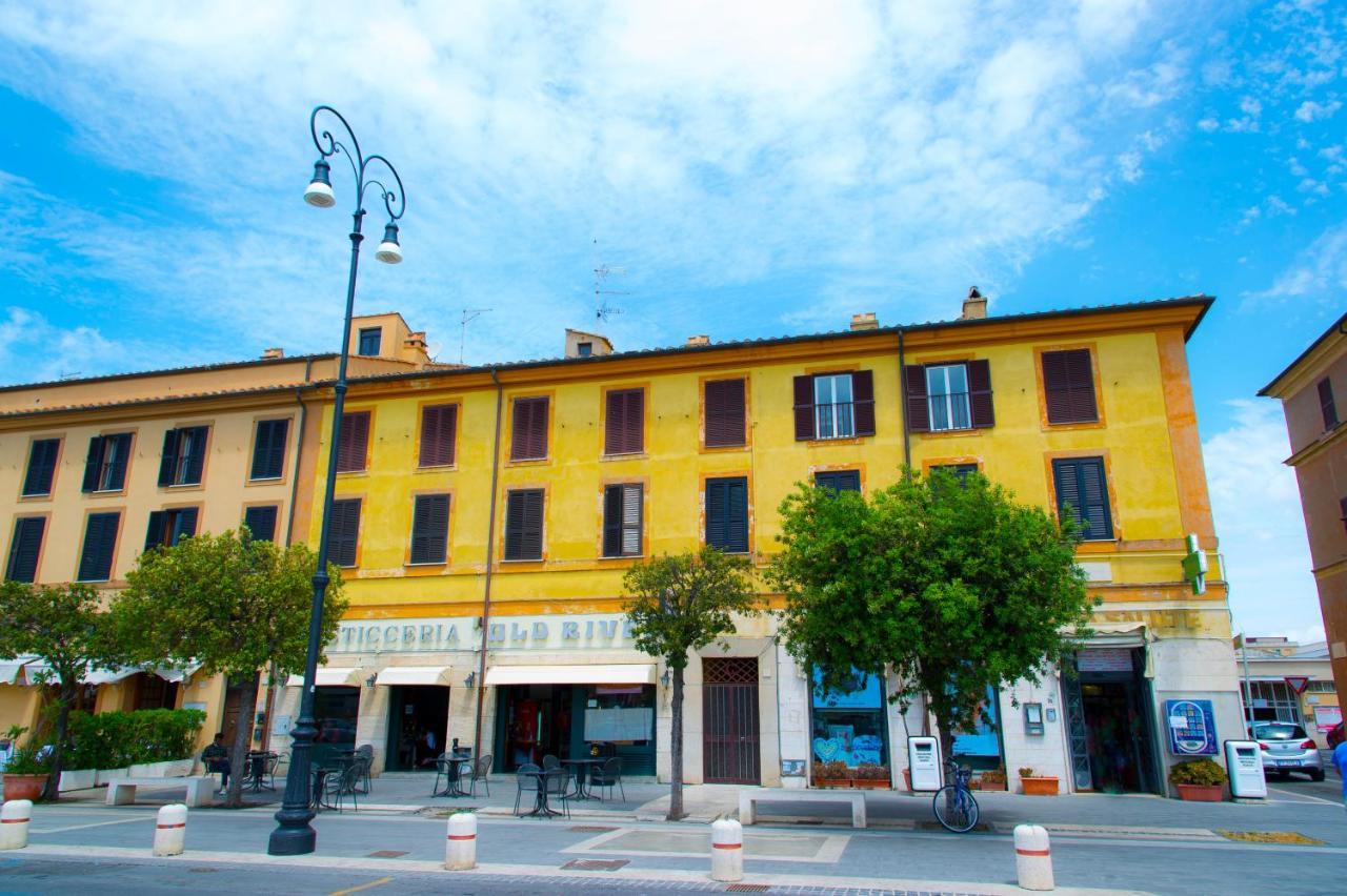 Le Boutique Luxury Rooms Diffused In Historic Center 피우미치노 외부 사진
