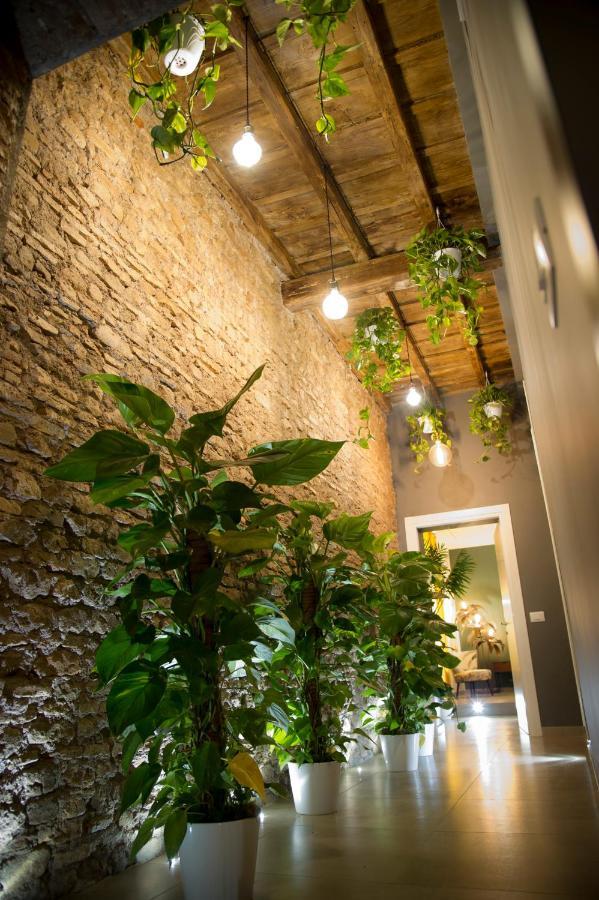 Le Boutique Luxury Rooms Diffused In Historic Center 피우미치노 외부 사진