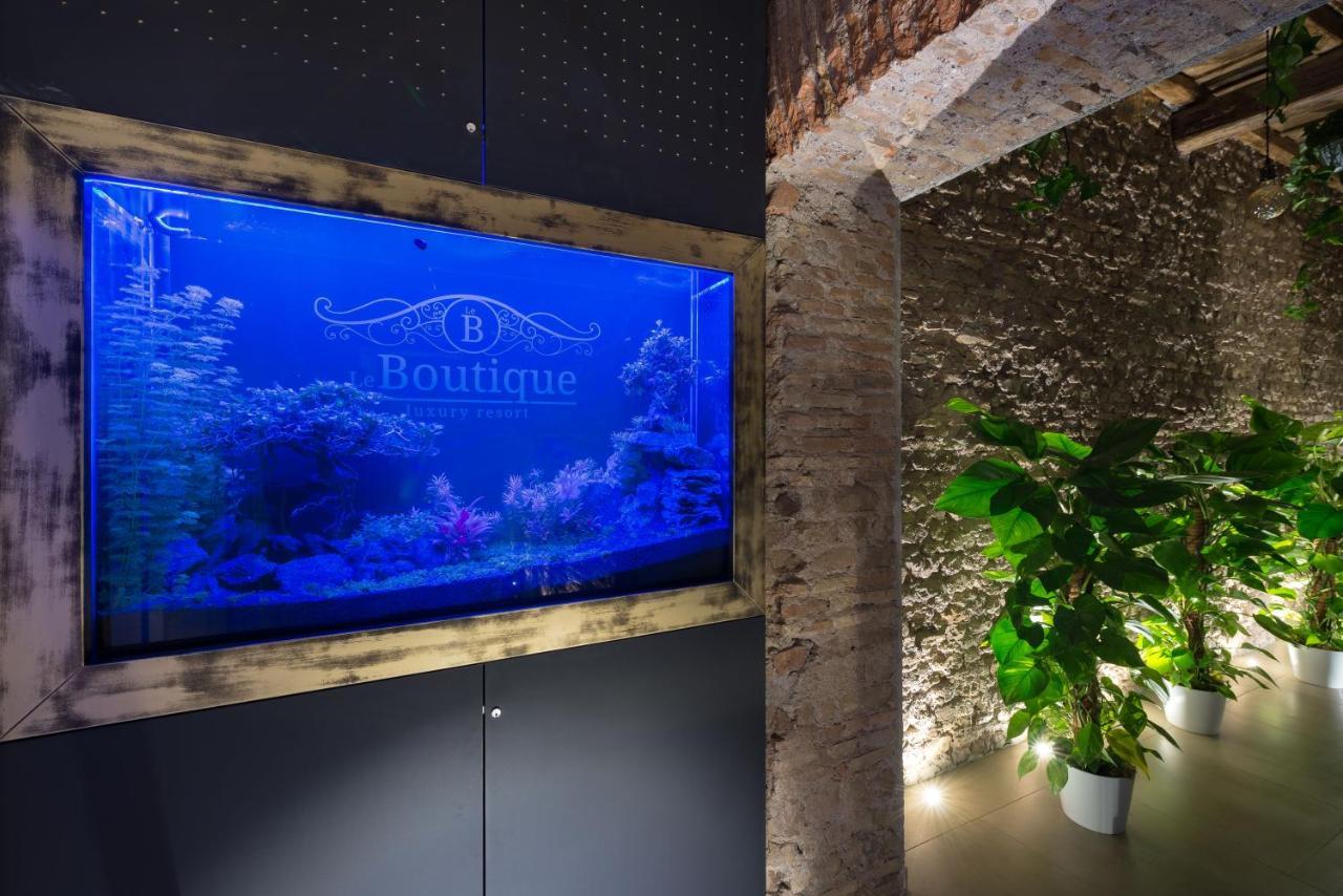 Le Boutique Luxury Rooms Diffused In Historic Center 피우미치노 외부 사진